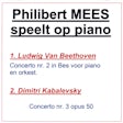 Philibert Mees speelt op piano